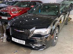 کرایسلەر 300